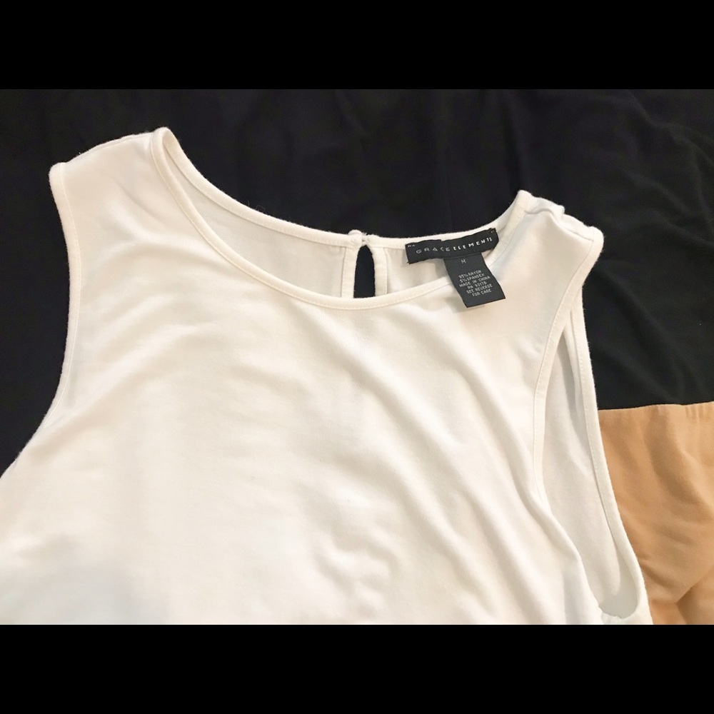 Color block swing dress.
